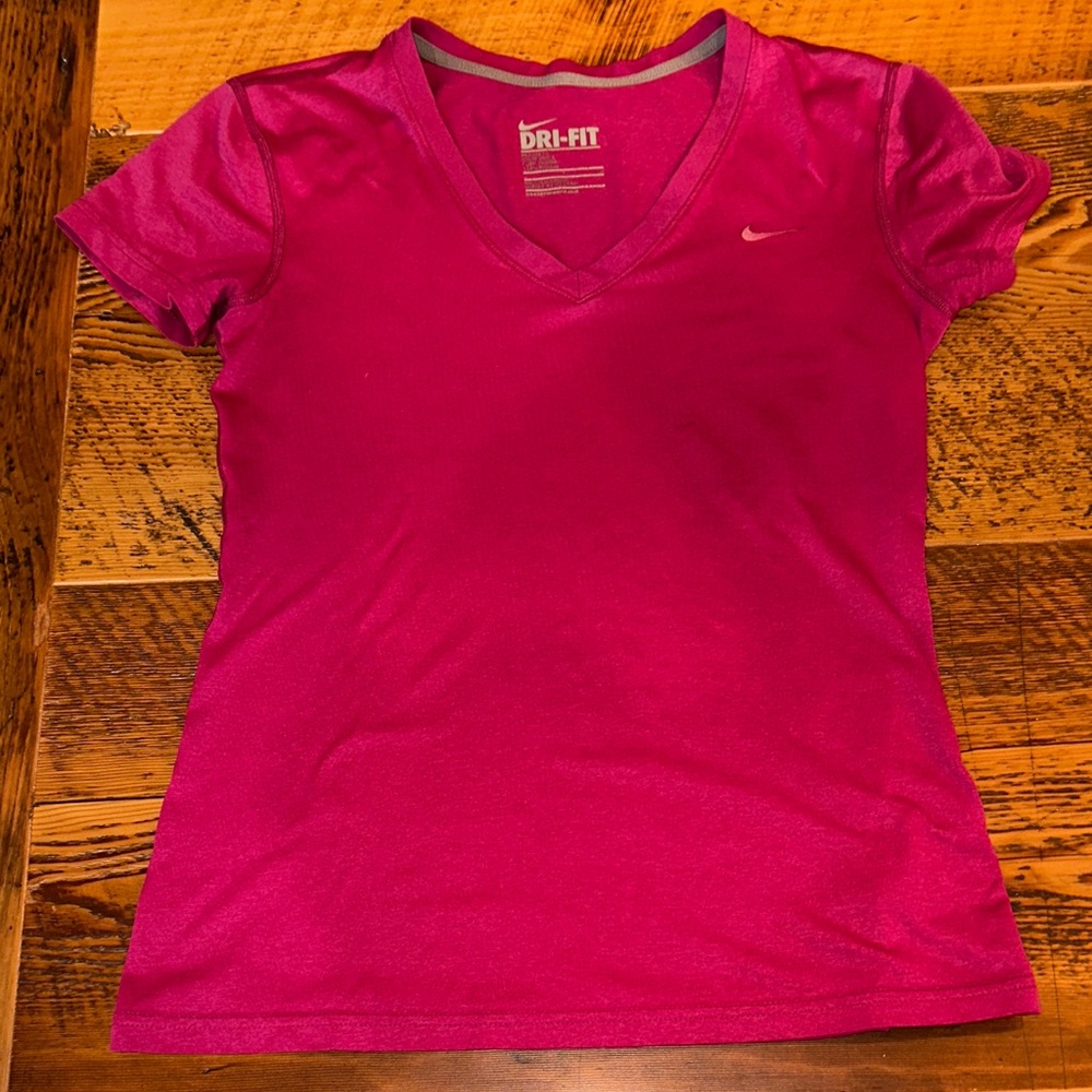Nike Short Sleeve Tee
